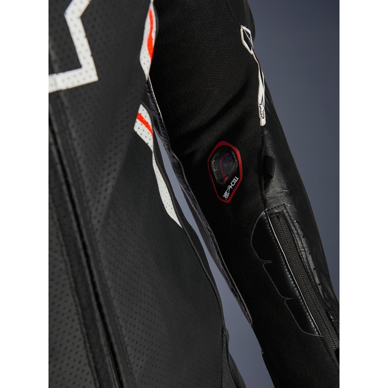 Alpinestars GP TECH V5 nahkainen yksiosainen moottoripyöräpuku musta-valko-fluopunainen