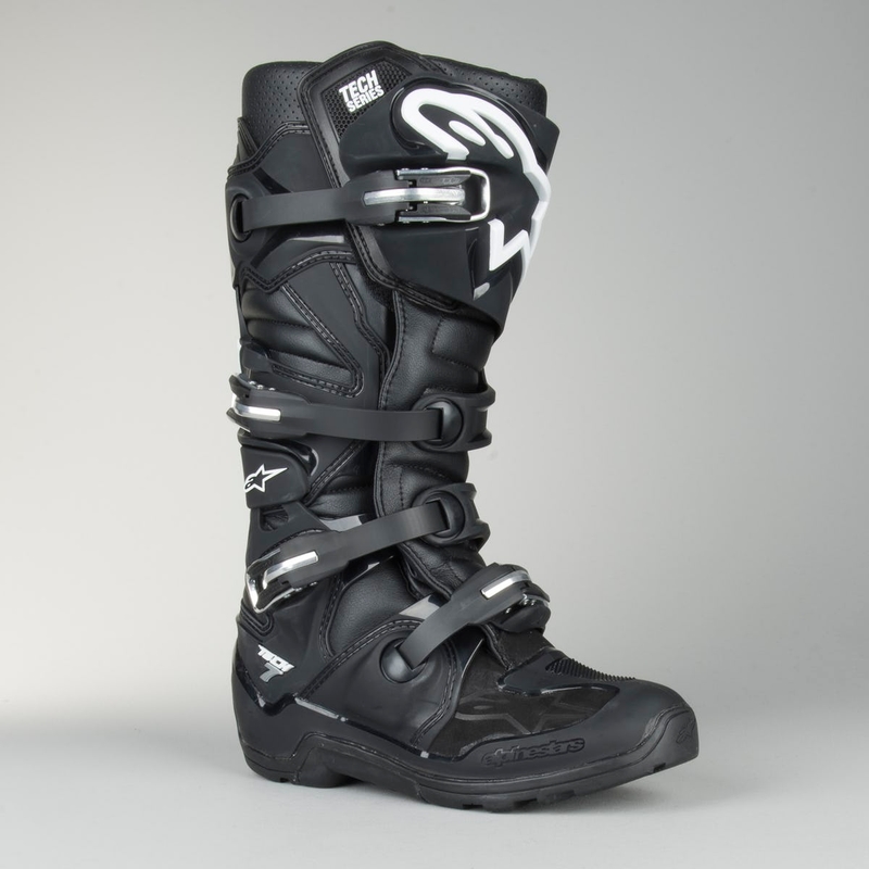Alpinestars Tech 7 moottoripyöräsaappaat musta