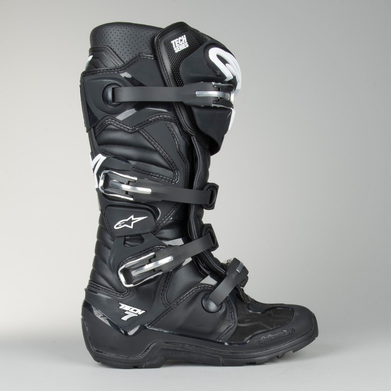 Alpinestars Tech 7 moottoripyöräsaappaat musta