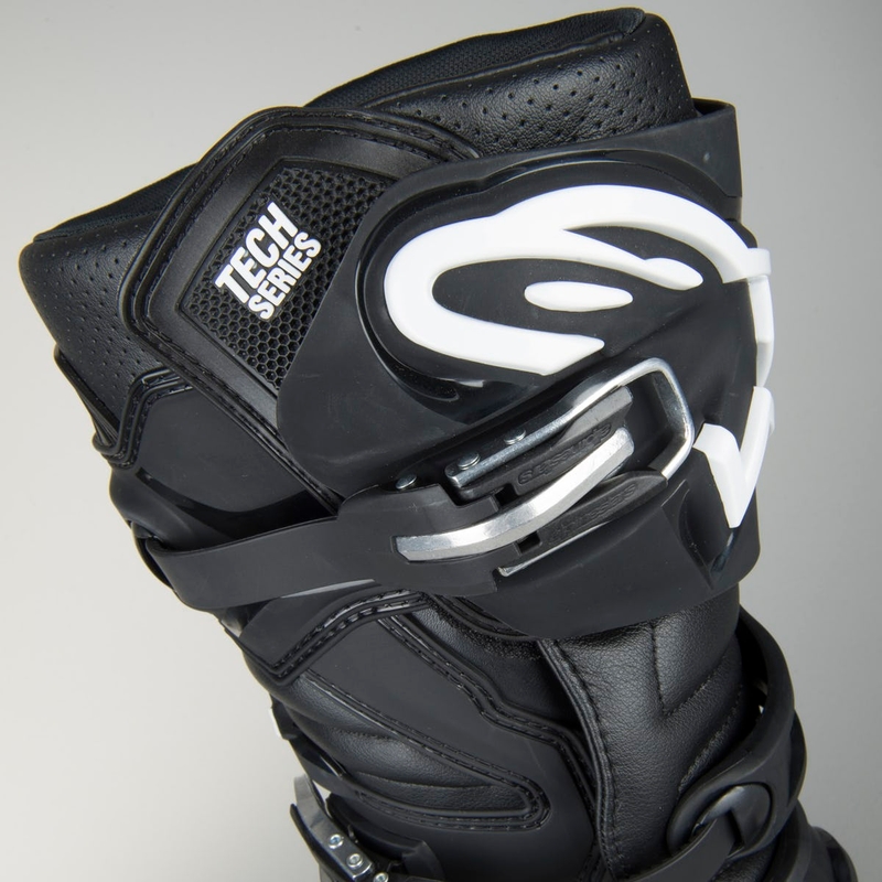 Alpinestars Tech 7 moottoripyöräsaappaat musta