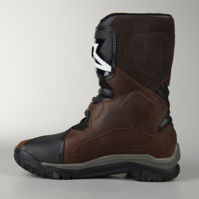 Alpinestars Belize Oiled Drystar Brown Moottoripyöräilykengät