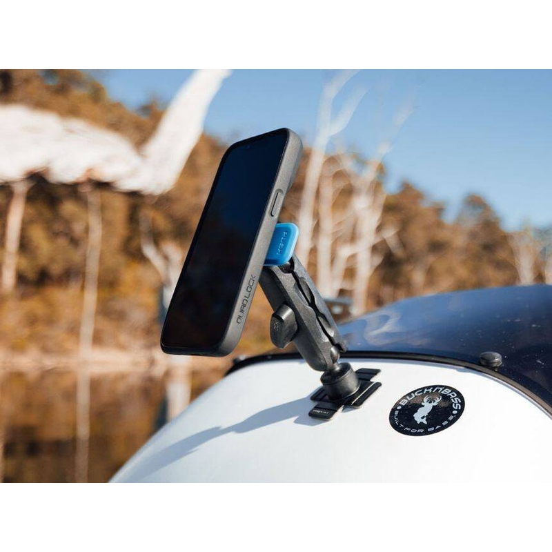 Quad Lock® 360 -puhelinpidikkeen pää vapautusvivulla sinimusta