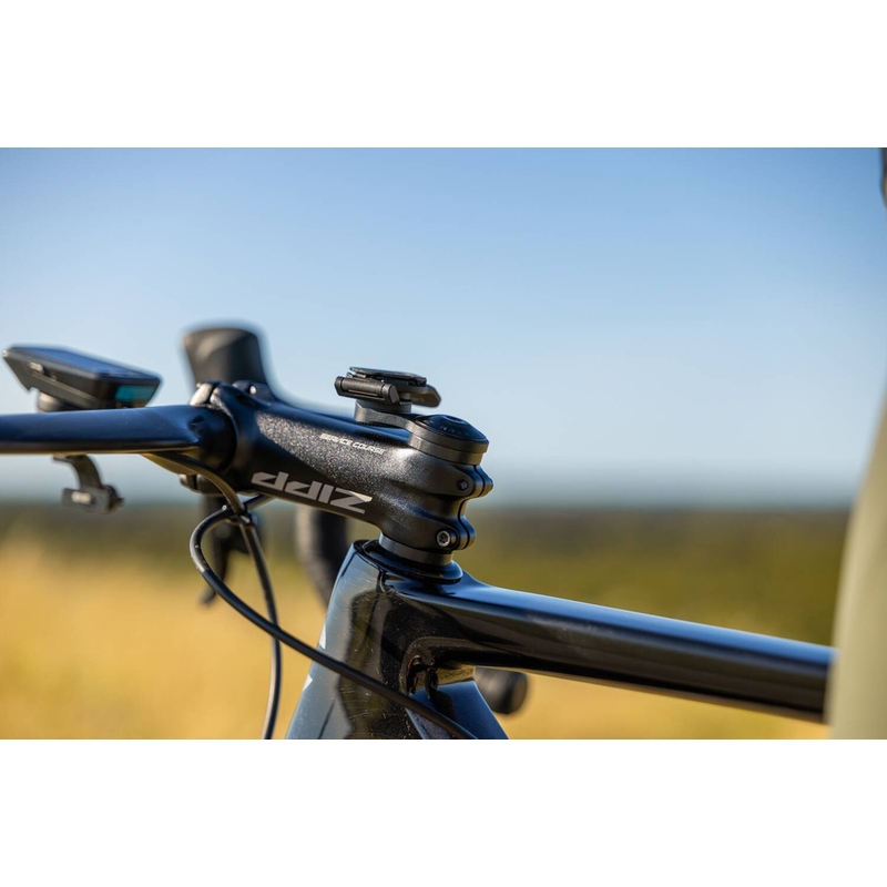 Quad Lock® -ohjainkannattimen kiinnitys musta