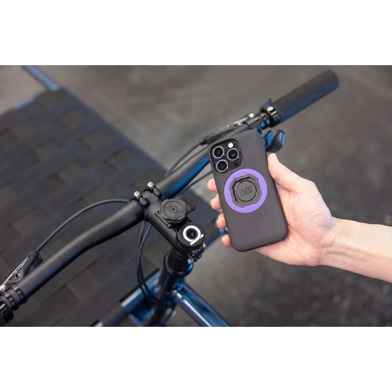Quad Lock® -ohjainkannattimen kiinnitys musta